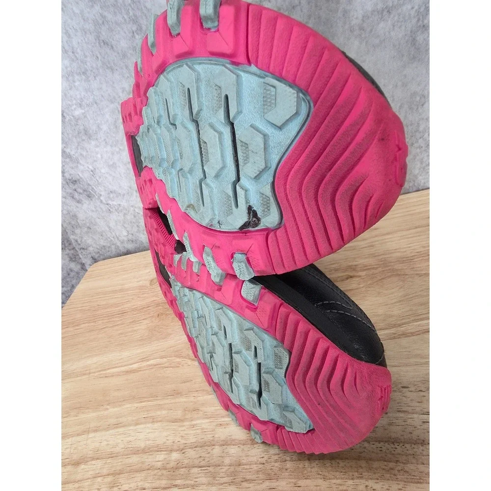 New Balance 410 V7 Trail Running Shoes Womens 10 B Black Pink Glow Sneakers
